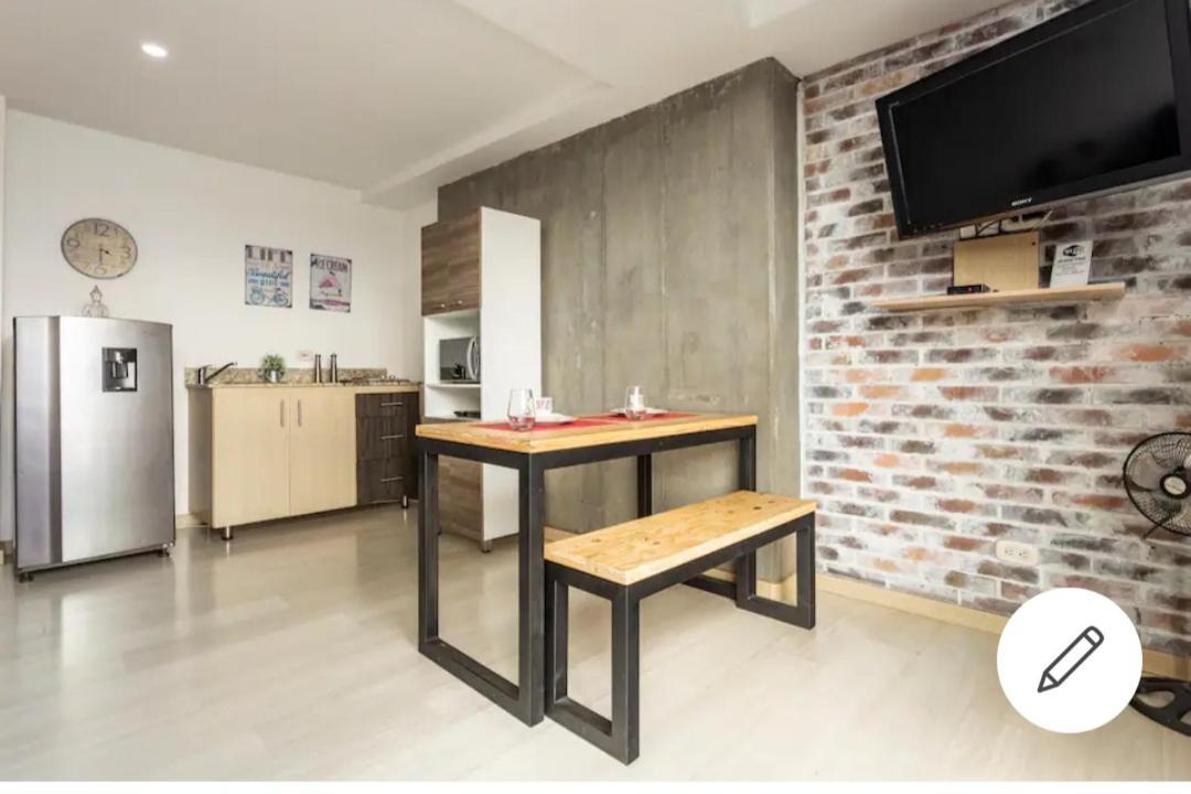 Beautiful & Comfortable Apartment In Laureles Μεντεγίν Εξωτερικό φωτογραφία